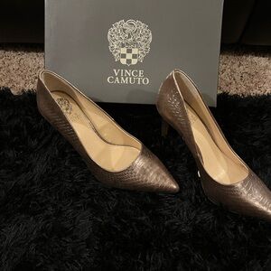 Brand new Vince Camuto Heels